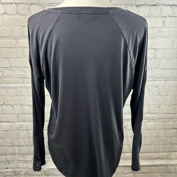 🔵 Athleta Navy Blue Long Sleeve Workout Top - Size Small - Picture 2 of 4